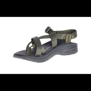 Men’s Chacos Sandals